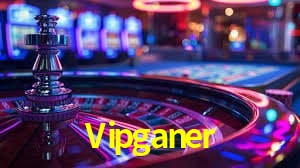 Escena dinámica inspirada en casino con iluminación Vipganer, cartas, fichas e íconos de juegos digitales en un espacio moderno de juegos.